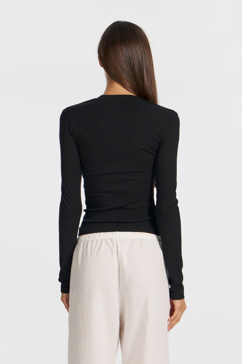 Verona Henley